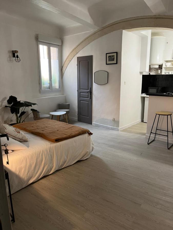 L'Auberge Espagnole - Bed & Breakfast Apt Exterior photo