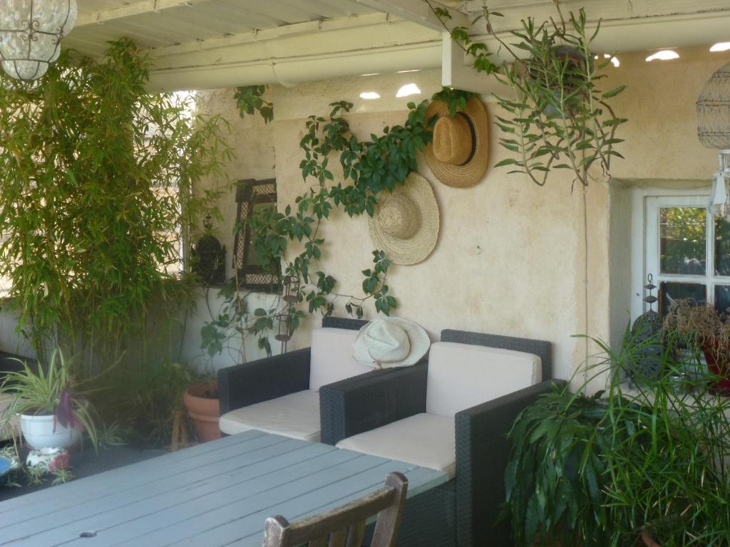 L'Auberge Espagnole - Bed & Breakfast Apt Exterior photo